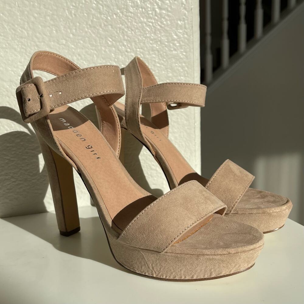 Madden Girl Women Size 8 Taupe Rollo Platform Heel Strappy Dressy Brown Sandals